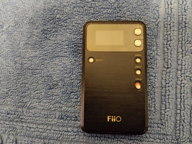 Fiio E17 hordozhat fejhallgat s erst hibs llapotban