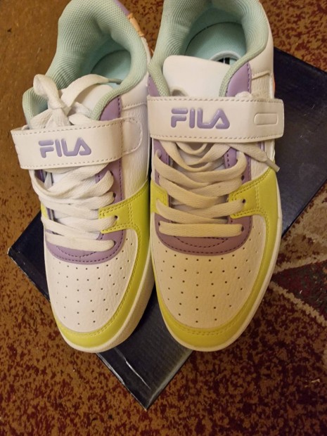 Fila Cip 37-es