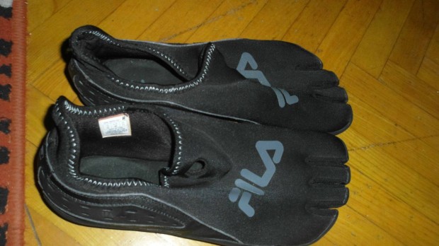 Fila különleges lábujjas férfi átmeneti cipő 46-os 29,5 cm