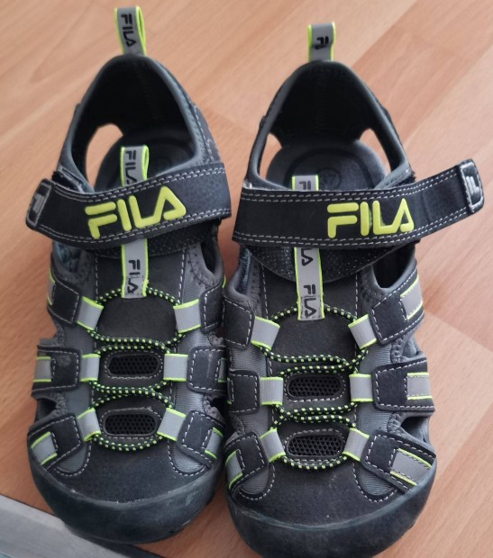 Fila szandl