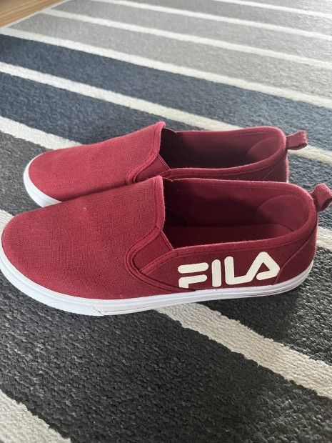 Fila vászon cipő (34)