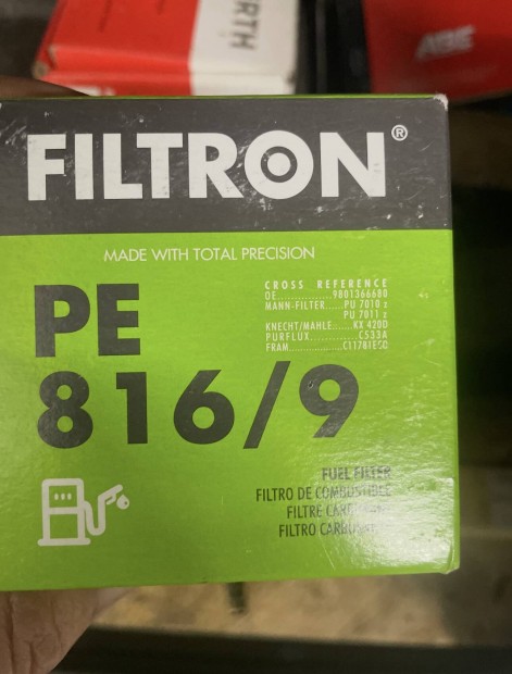 Filtron PE 816/9 - �zemanyagsz�r�