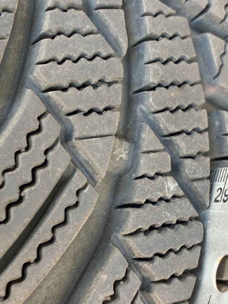 Firestone 195/65 R15 téli