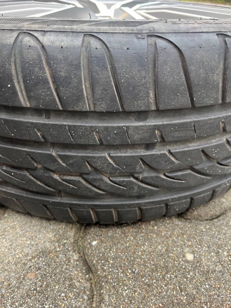 Firestone 225/45 R17 ny�ri gumi garnit�ra