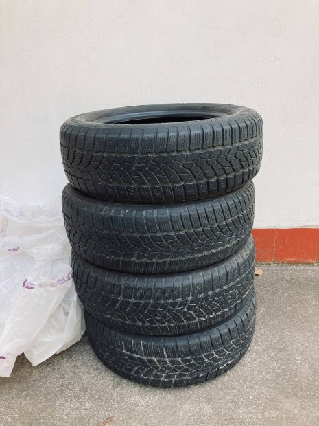 Firestone Winterhawk 3 205/60 R16 92H Téligumi "4darab"
