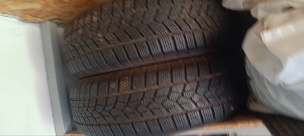 Firestone gumi garnitra 