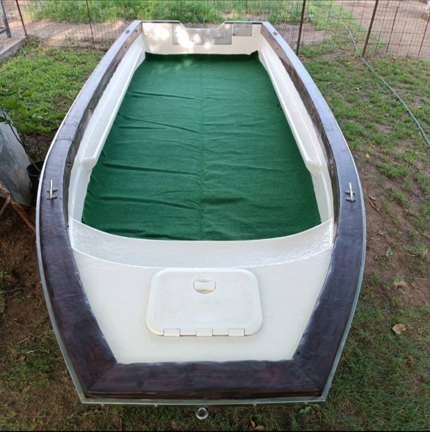 Fisher Max 460 típusú csónak