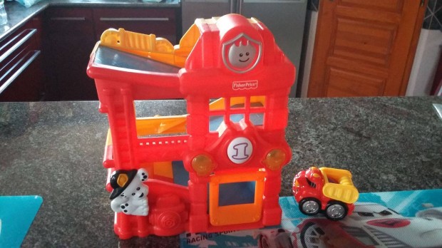 Fisher Price Brm-brm tzolt lloms