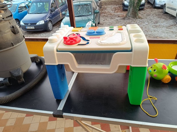 Fisher Price tanul asztal (zozizo)