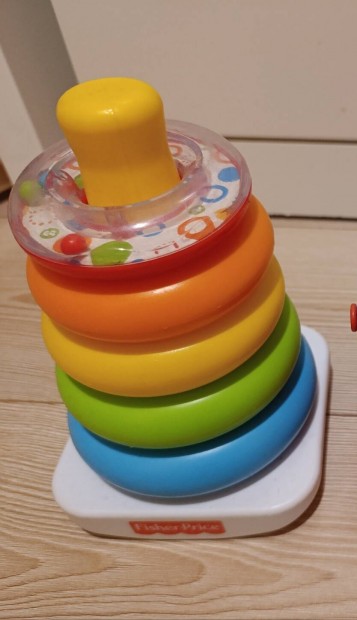 Fisher Price toronypt gyrpiramis