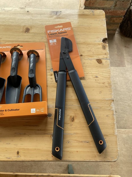 Fiskars  gvg, Fiskars gvg oll