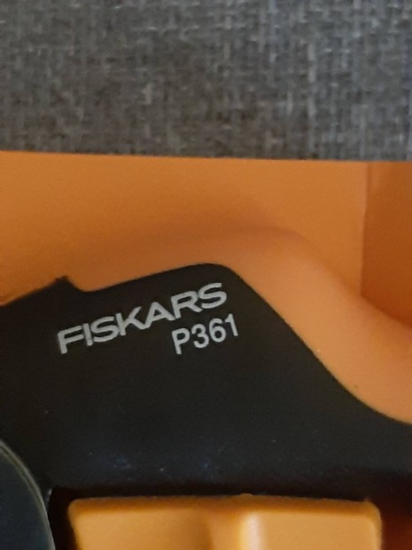 Fiskars j metszoll.