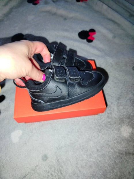Fiú Eredeti Nike cipő 19, 5 méret