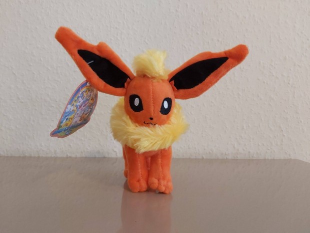 Flareon Pokmon Pokemon plss 17cm j szmlval kszleten