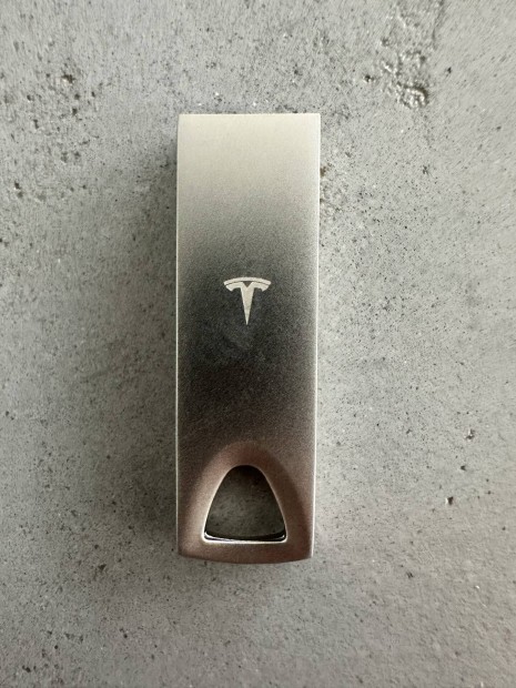 Flash / Usb 3.1 pendrive Tesla - 128GB