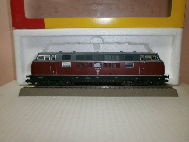 Fleischmann 4235 - DB - BR-V 221 -dizel mozdony - H0