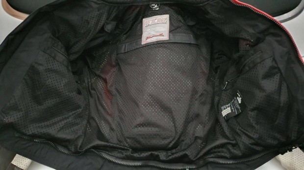 Flm protectoros b�r dzseki 48 m�ret