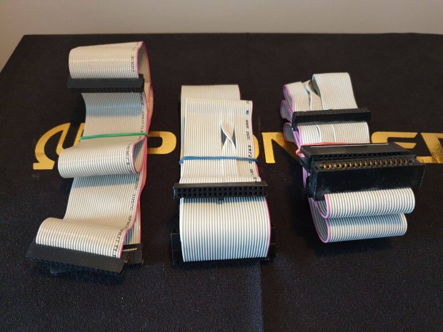 Floppy FDD 3.5 és 5.25 meghajtó kábel A + B meghajtó 3db egyben