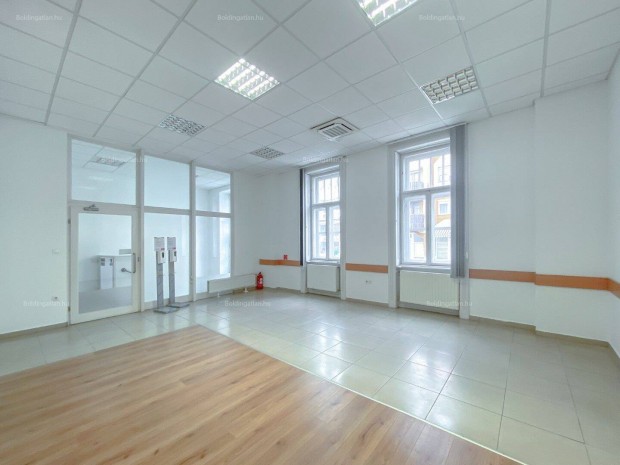 F Utcban 124 M2-Es Iroda Kiad