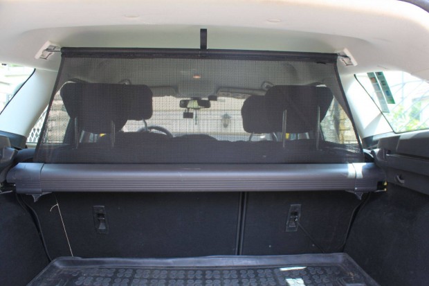 Focus III csomagt�r h�l�