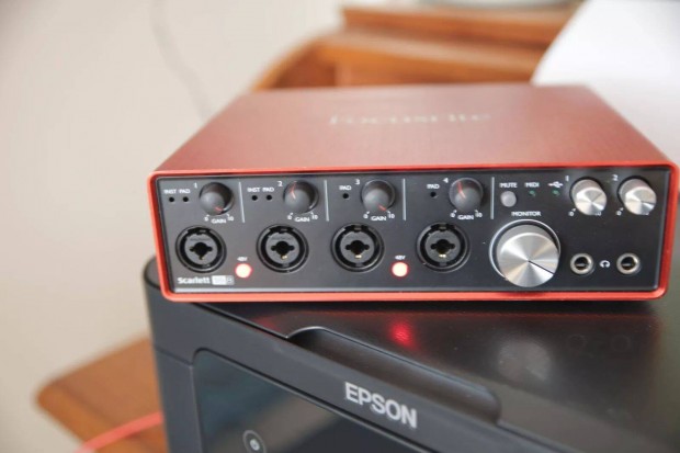 Focusrite Scarlett 18i8 msdik genercis kls hangkrtya usb