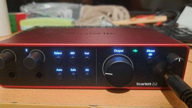 Focusrite Scarlett 2i2 4th Gen usb kls hangkrtya