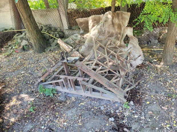 Fogasborona eladó
