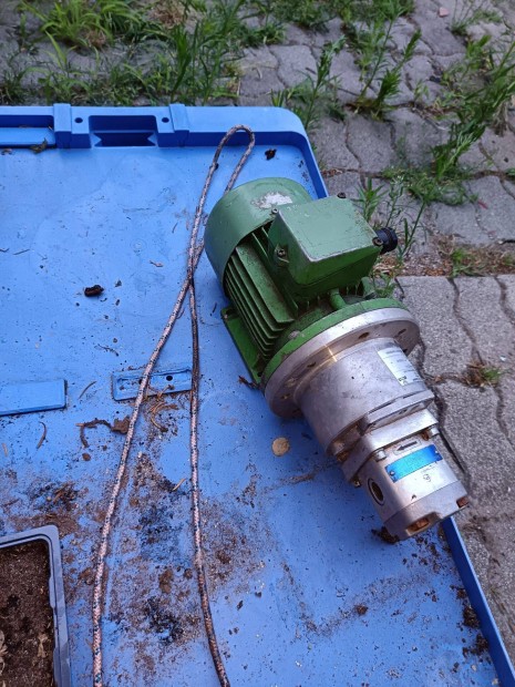 Fogaskerék olaj szivattyú