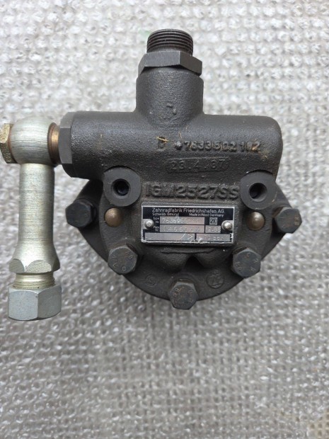 Fogasker�k szivatty�