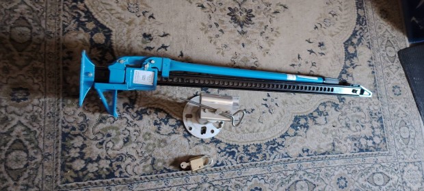 Fogasléces emelő farmjack eladó