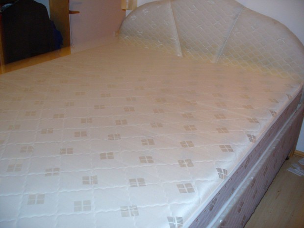 Foglalva-Cardo gy franciagy + matrac ingyen elvihet