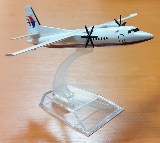 Fokker 50 Malaysia Airlines replgp modell 1:180