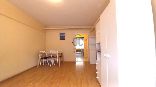 F�ldszinti lak�s Csat�ron!