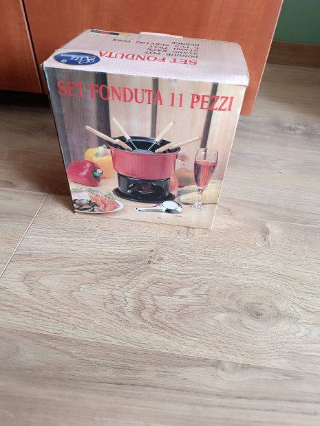 Fondue készlet eladó, teljesen új