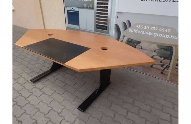 Fnki asztal, rasztal 240x100 cm, bkk szn - hasznlt irodabtor