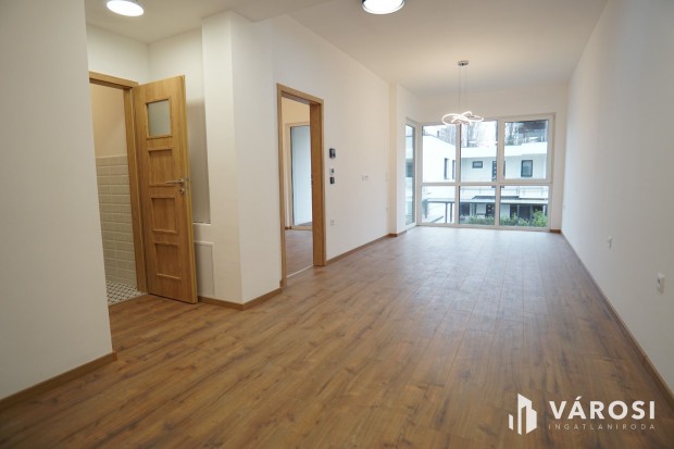 Fony�don, 150m-re a v�zt�l, �j lak�s, Wellness haszn�lattal!