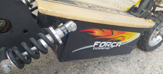Forca Evoking 1600 elektromos roller