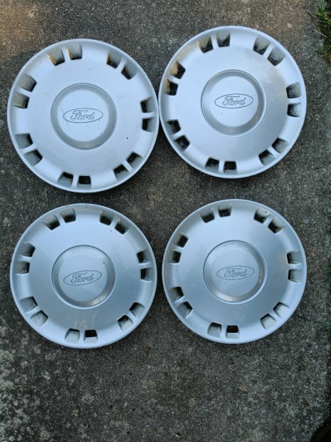 Ford 13"-os dsztrcsa