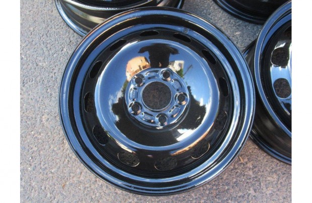 Ford 15" Focus feljtott lemezfelni 5x108 C-max felni