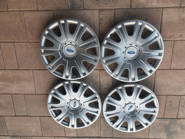 Ford 15--s dsztrcsa.