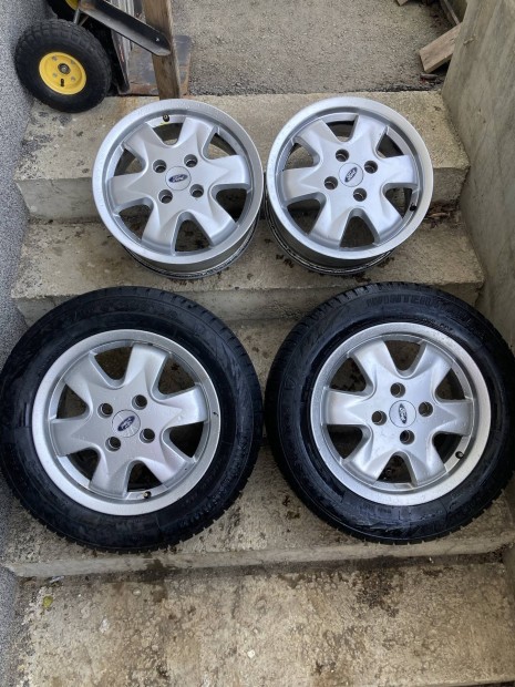 Ford 15 col 4x108 gyri alufelni 2j tli gumival