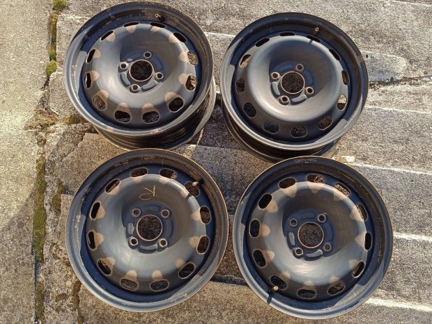 Ford 15"s lemezfelni (4x108 ET47,5)