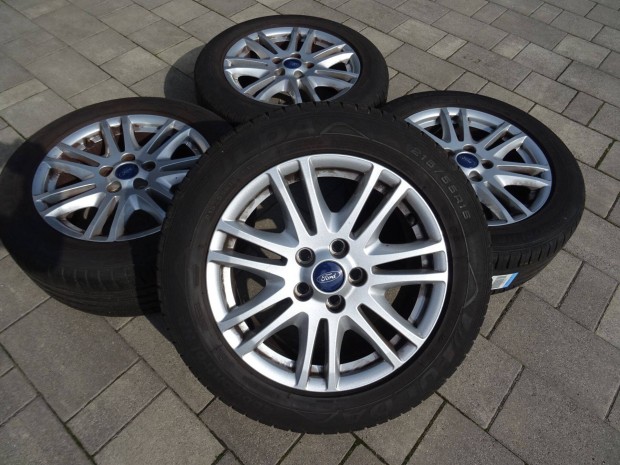 Ford 16" 5x108 ET50 gy�ri alufelni 215/55R16 ny�rigumi Focus C-Max