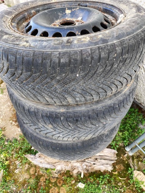 Ford 16" Aclfelni kszlet egy "egy szezonos" tli gumikkal Elad