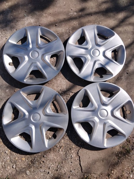 Ford 16" Dsztrcsa Szett