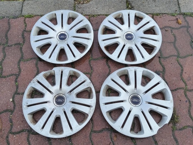 Ford 16" dísztárcsa szett