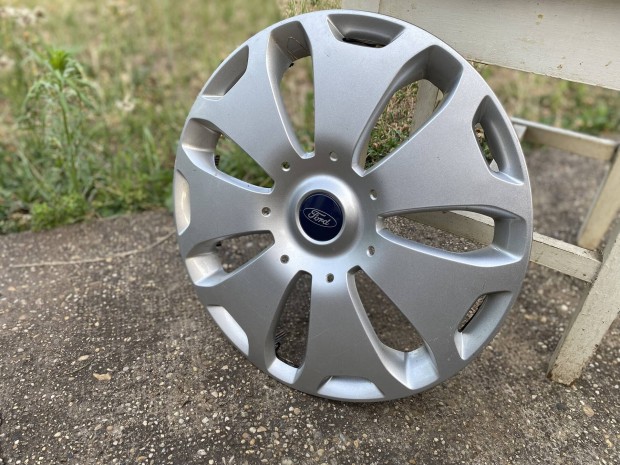 Ford 16"-os gyári dísztárcsa eladó