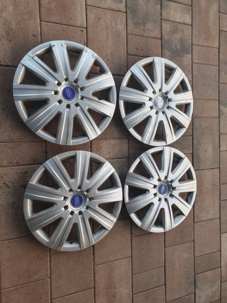 Ford 16-os dsztrcsa.