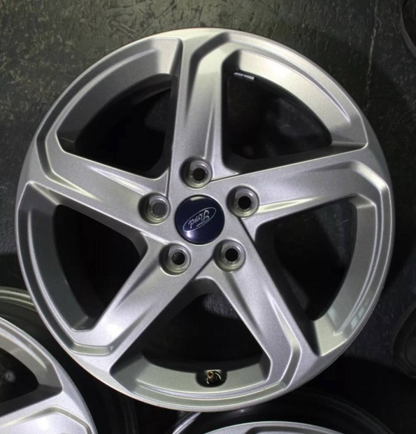 Ford 16os gyári alufelni 5x112 Kuga Puma Dmax Focus Mondeo