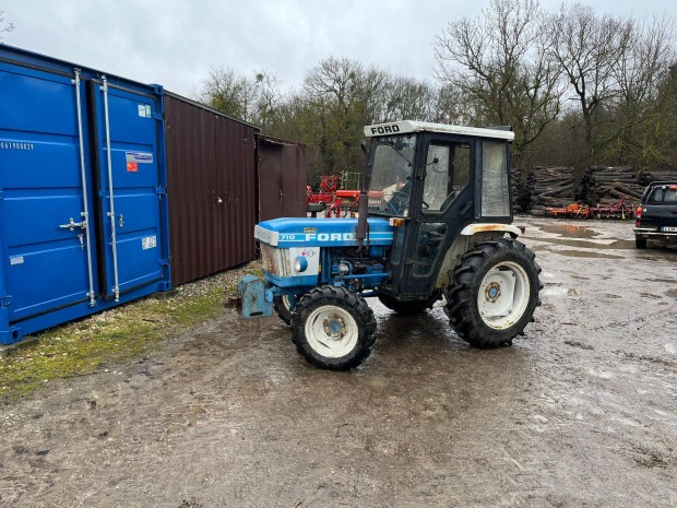 Ford 1710-es sszkerekes ltetvny traktor